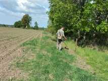 Naprawa pastucha elektrycznego, wykaszanie i oprysk